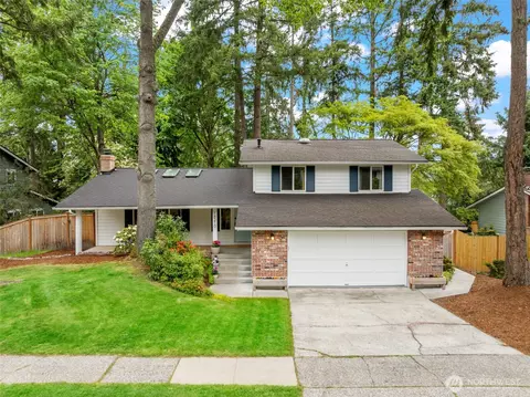 18210 NE 28th St, Redmond, WA 98052
