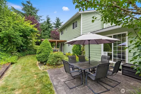 Exterior - 127 Springbrook Dr, Chehalis, WA 98532 photo 2 of 11