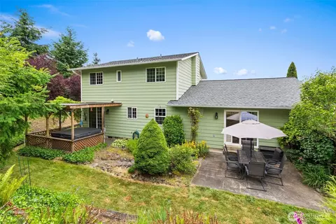 Exterior - 127 Springbrook Dr, Chehalis, WA 98532 photo 5 of 11