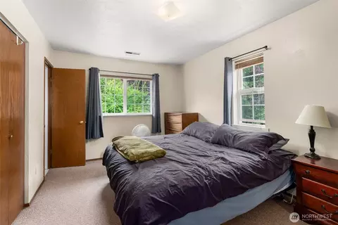 Bedroom - 127 Springbrook Dr, Chehalis, WA 98532 photo 1 of 4