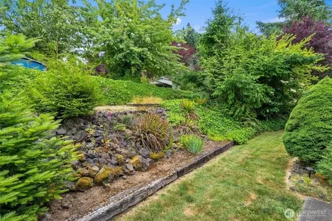 Exterior - 127 Springbrook Dr, Chehalis, WA 98532 photo 8 of 11