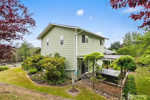 Exterior - 127 Springbrook Dr, Chehalis, WA 98532 photo 7 of 11