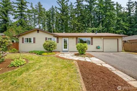 275 Pollman Cir, Lynden, WA 98264