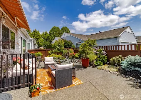 Exterior - 7416 144th Ave E, Sumner, WA 98390 photo 4 of 11