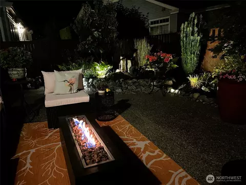 Exterior - 7416 144th Ave E, Sumner, WA 98390 photo 7 of 11