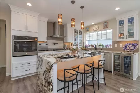 Kitchen - 7416 144th Ave E, Sumner, WA 98390 photo 3 of 5