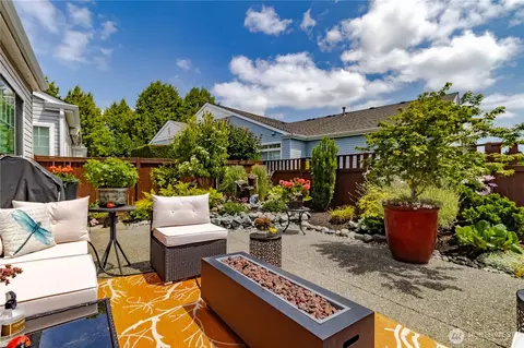 Exterior - 7416 144th Ave E, Sumner, WA 98390 photo 5 of 11