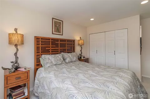 Bedroom - 7416 144th Ave E, Sumner, WA 98390 photo 4 of 4