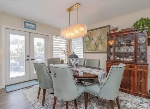 Dining - 7416 144th Ave E, Sumner, WA 98390 photo 1 of 2