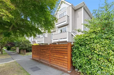 8825 Stone Ave N #D, Seattle, WA 98103