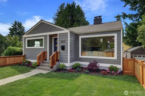 8811 12th Ave NE, Seattle, WA 98115