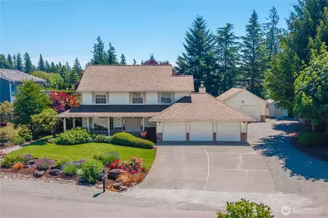 21627 SE 255th Pl, Maple Valley, WA 98038