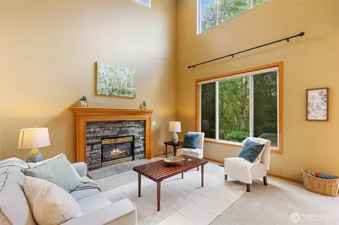Living - 18328 10th Dr SE, Bothell, WA 98012 photo 3 of 4