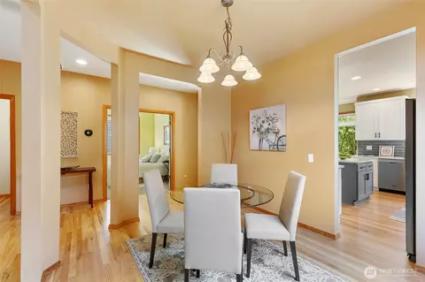 Dining - 18328 10th Dr SE, Bothell, WA 98012 photo 2 of 2
