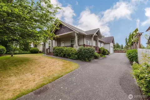 2349 NE Thistle Ct, Poulsbo, WA 98370