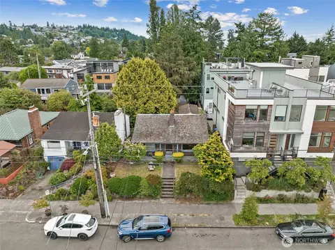 3002 Alki Ave SW, Seattle, WA 98116