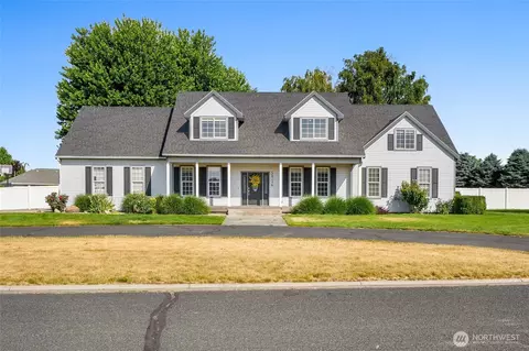 5476 Lorri Ln, Moses Lake, WA 98837