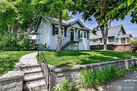 8047 Earl Ave NW, Seattle, WA 98117