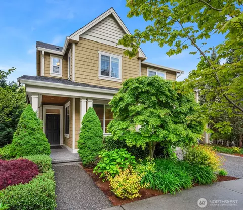 2826 103rd Pl NE, Bellevue, WA 98004