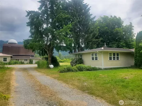 3288 Valley Hwy, Deming, WA 98244