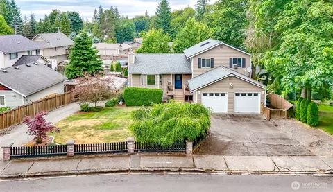 26717 213th Pl SE, Maple Valley, WA 98038