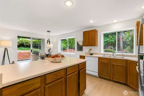 Kitchen - 20039 99th Ct NE, Bothell, WA 98011 photo 2 of 2