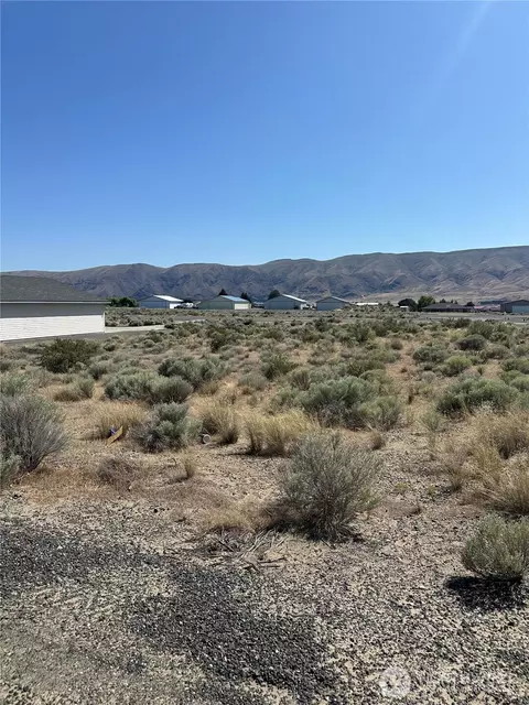 433 Airport Way SW, Mattawa, WA 99349