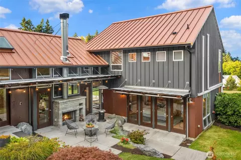 Exterior - 10606 NE 155th Pl, Bothell, WA 98011 photo 2 of 6