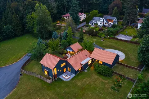 View/Area - 10606 NE 155th Pl, Bothell, WA 98011 photo 2 of 3