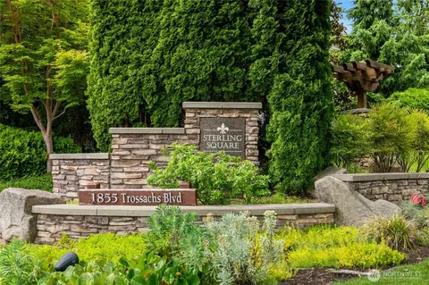 1855 Trossachs Blvd SE #2002, Sammamish, WA 98075