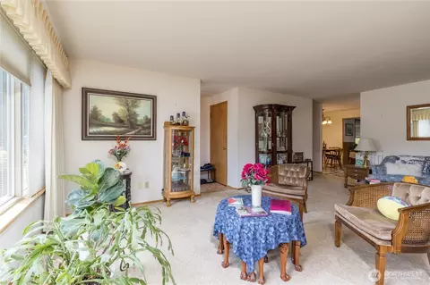 Other - 1023 E Maple St, Kent, WA 98030 photo 1 of 5