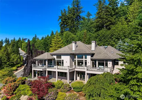 6560 169th Pl SE, Bellevue, WA 98006