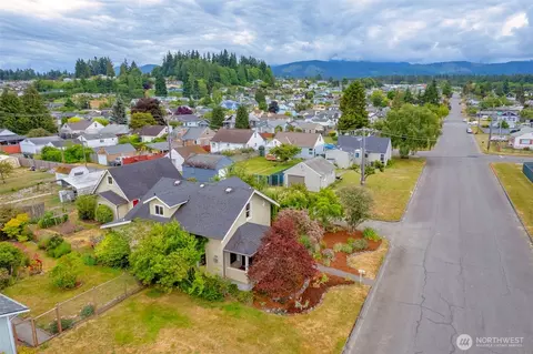 309 S Washington St, Port Angeles, WA 98362
