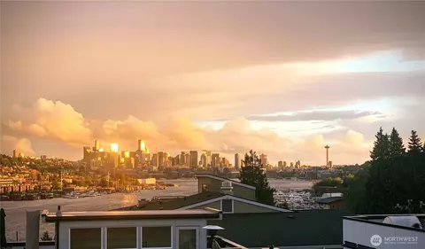 3940 B 1st Ave NE, Seattle, WA 98105