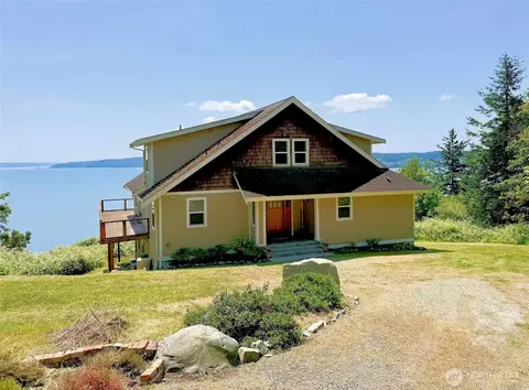 2198 Angel Ln, Camano Island, WA 98282