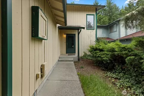 7634 Shilohwood Pl NW, Bremerton, WA 98311