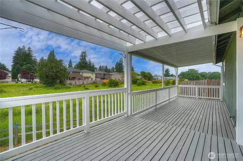 20614 6th Avenue Ct E, Spanaway, WA 98387 photo 3