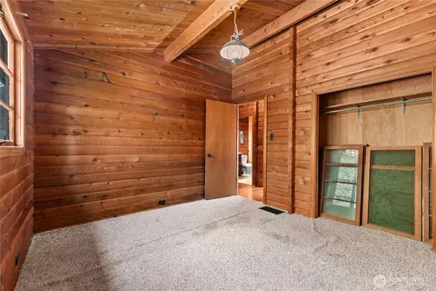 Bedroom - 19834 State Route 20, Twisp, WA 98856 photo 5 of 5