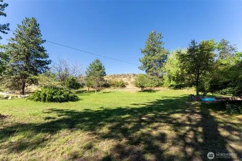 Exterior - 19834 State Route 20, Twisp, WA 98856 photo 6 of 14