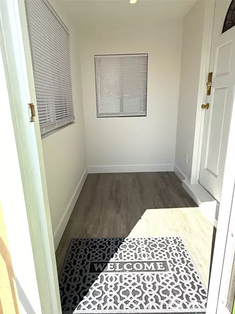 Exterior - 2521 Walnut St, Everett, WA 98201 photo 2 of 5
