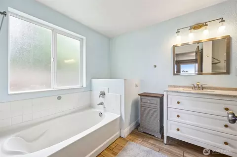 Bath - 210 E Mossflower Ln, Grapeview, WA 98546 photo 2 of 4
