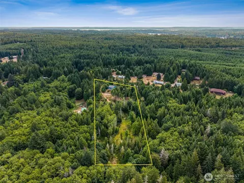 View/Area - 210 E Mossflower Ln, Grapeview, WA 98546 photo 4 of 7