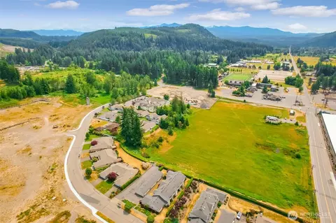 View/Area - 1450 Mountain View Dr, Enumclaw, WA 98022 photo 5 of 8