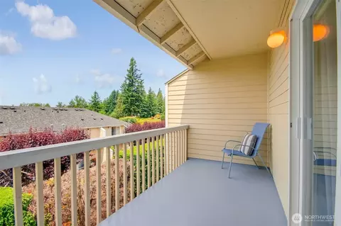 Exterior - 1450 Mountain View Dr, Enumclaw, WA 98022 photo 2 of 5