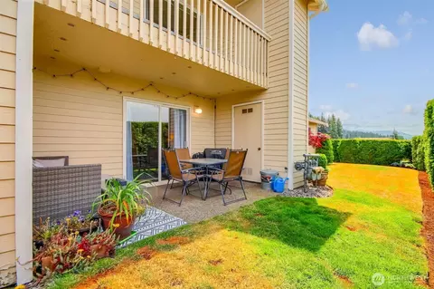 Exterior - 1450 Mountain View Dr, Enumclaw, WA 98022 photo 4 of 5
