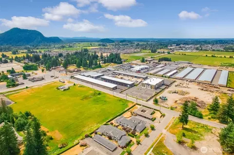 View/Area - 1450 Mountain View Dr, Enumclaw, WA 98022 photo 6 of 8