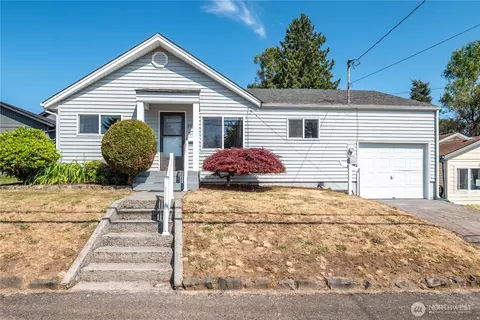 904 N 7th Ave, Kelso, WA 98626