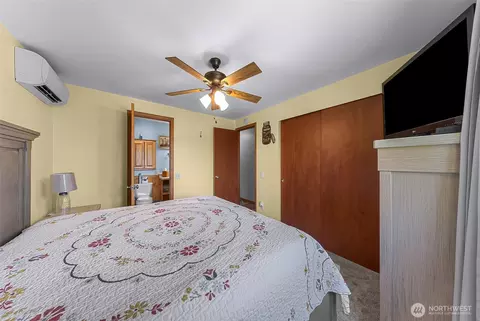 Bedroom - 304 Blair Dr, Everson, WA 98247 photo 4 of 5