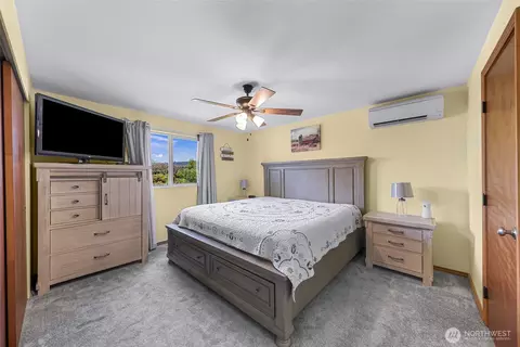 Bedroom - 304 Blair Dr, Everson, WA 98247 photo 3 of 5