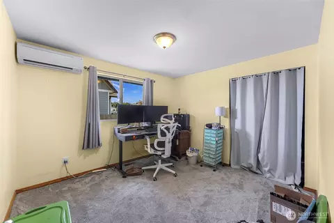 Bedroom - 304 Blair Dr, Everson, WA 98247 photo 5 of 5